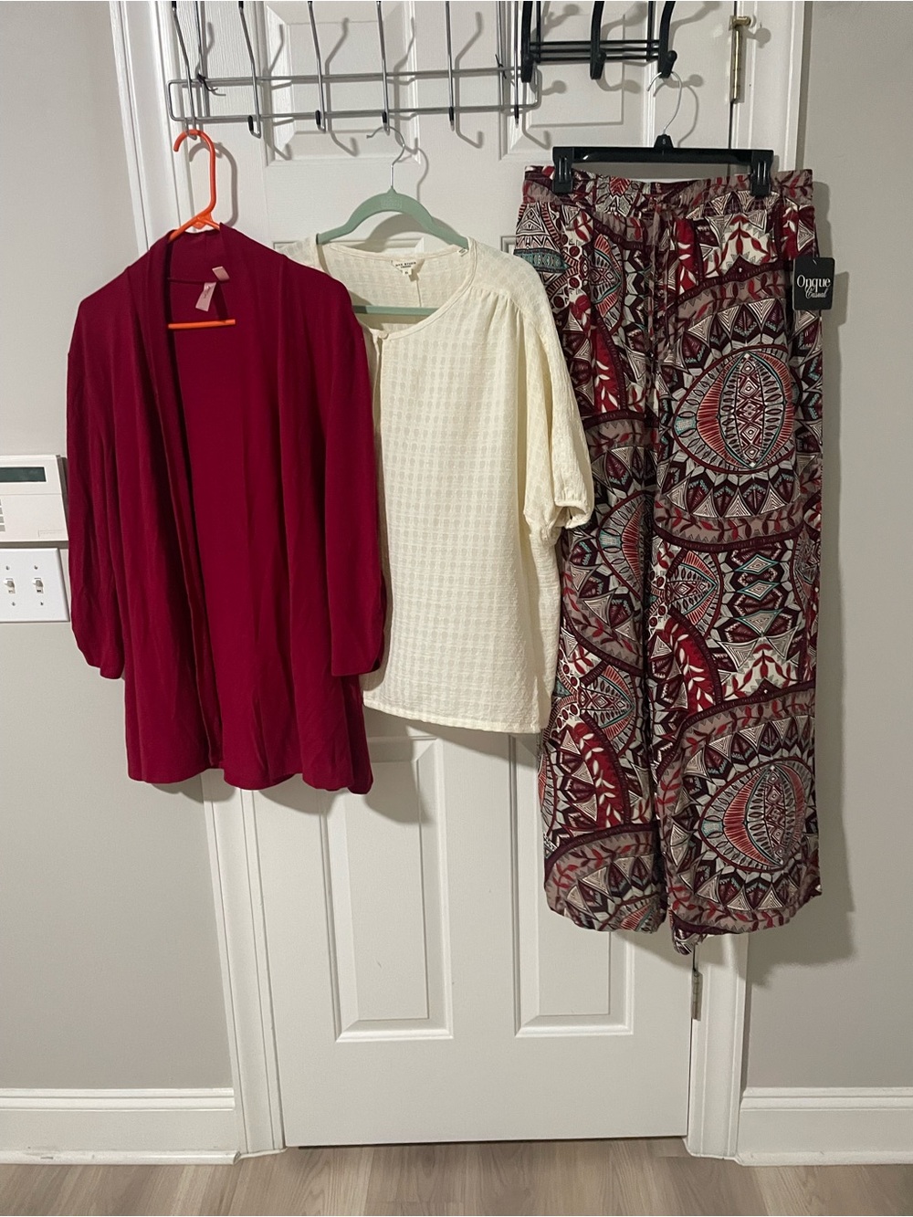 Xl onque nwt Printed Wide-Leg Pants in Burgundy Multi tacera cardigan maroon